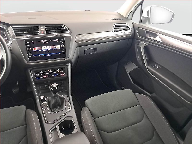 Volkswagen Tiguan Allspace (2023) Life 1.5 TSI - fotka 8 z 19