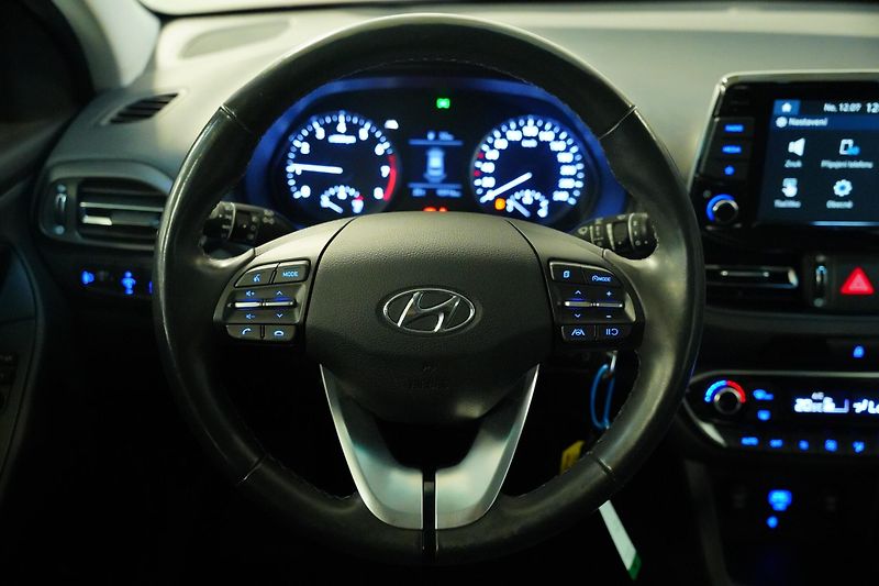 Hyundai i30 - fotka 18 z 25