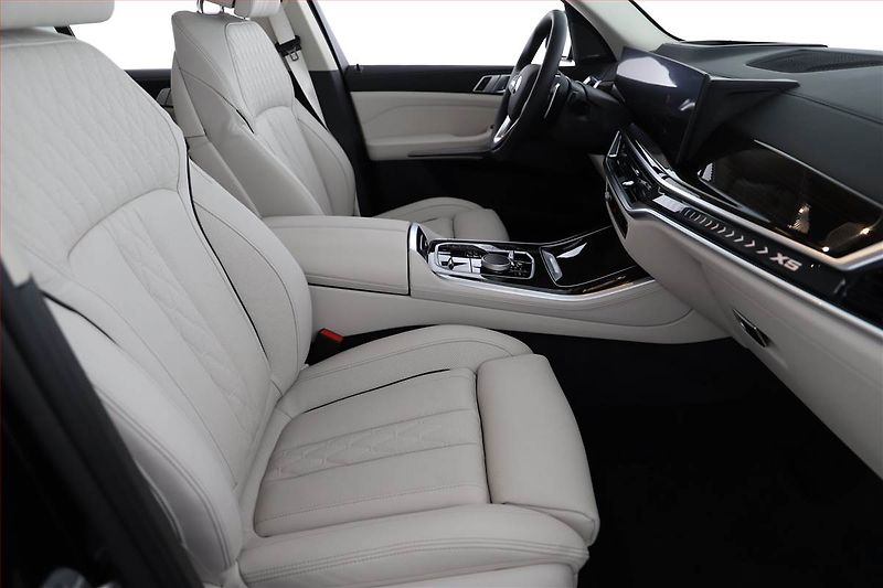 BMW X5 (2024) xDrive30d, Vzduch - fotka 7 z 16