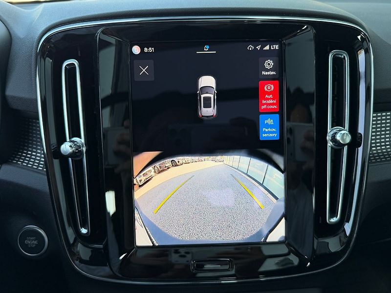 Volvo XC40 ULTIMATE DARK B4, PIXEL LED, N - fotka 22 z 25