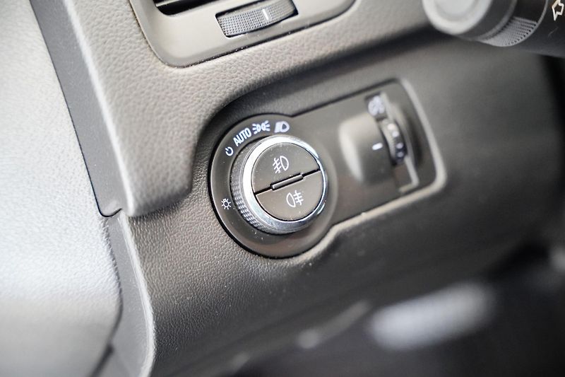 Opel Insignia - fotka 13 z 29