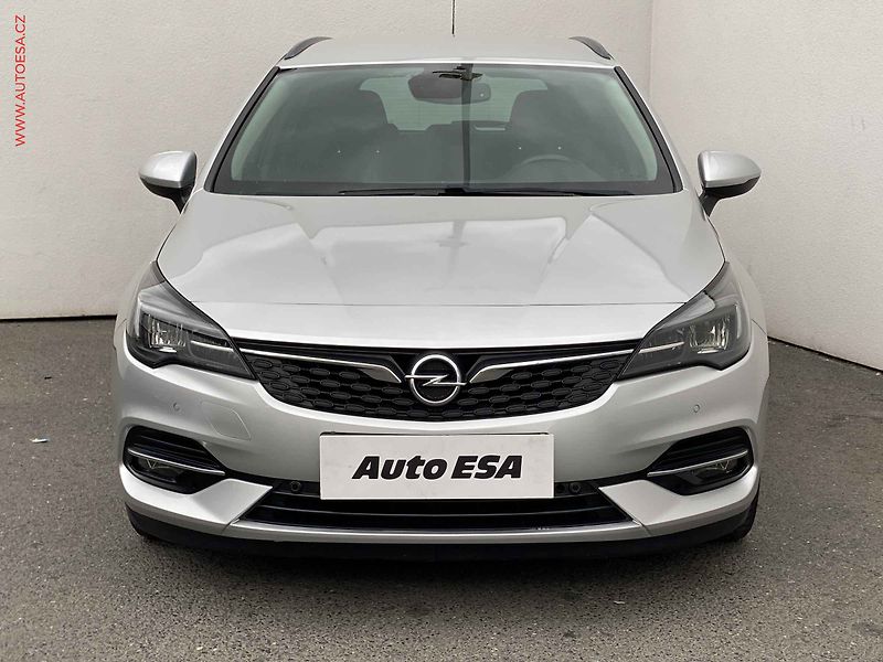 Opel Astra (2020) 1.5 CDTi sportstourer, LED - fotka 2 z 19