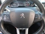 Peugeot 2008 (2016) Active 1.2 PureTech - náhled 15