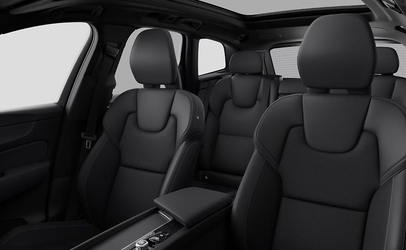 Volvo XC60 (2026) Black Edition T8 AWD  - fotka 11 z 15