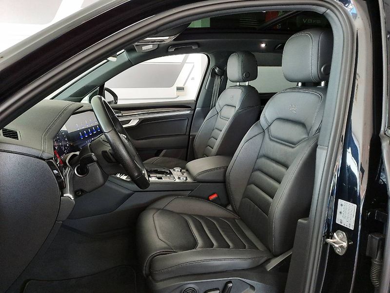 Volkswagen Touareg (2022) R-Line 3.0 TDI 4Motion (210kW/ - fotka 7 z 30