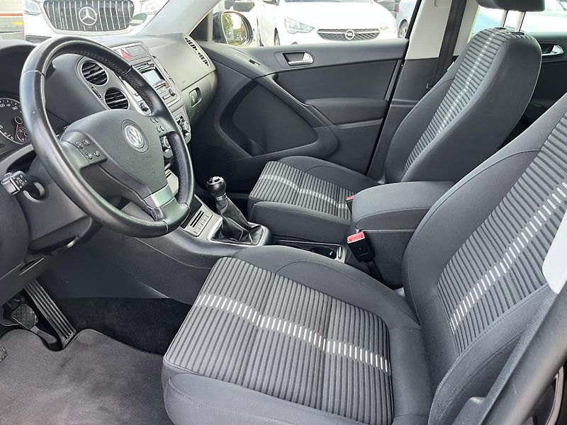Volkswagen Tiguan (2009) 2.0 TSI 147KW 4x4  - fotka 11 z 21