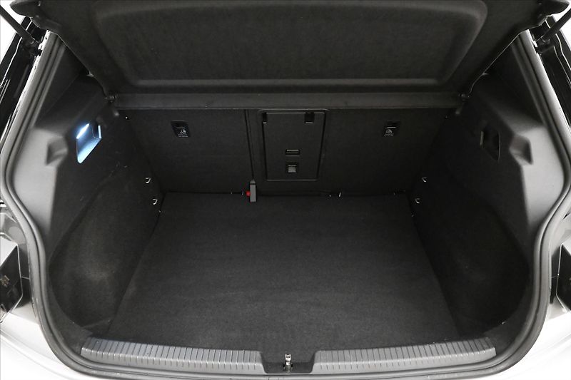 Volkswagen ID.3 Pro Business 150kW 58kWh SOH-8 - fotka 10 z 28