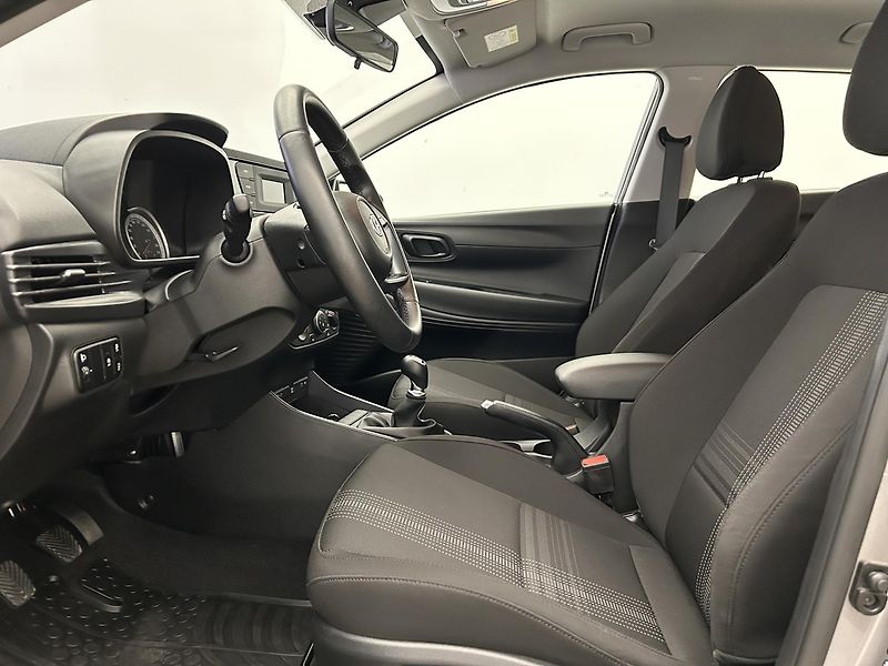 Hyundai i20 1.2 i Comfort - fotka 21 z 21