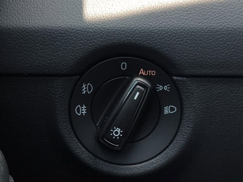 Škoda Octavia (2014) STYLE 1.2 TSI 77kW, Tažné - fotka 15 z 27
