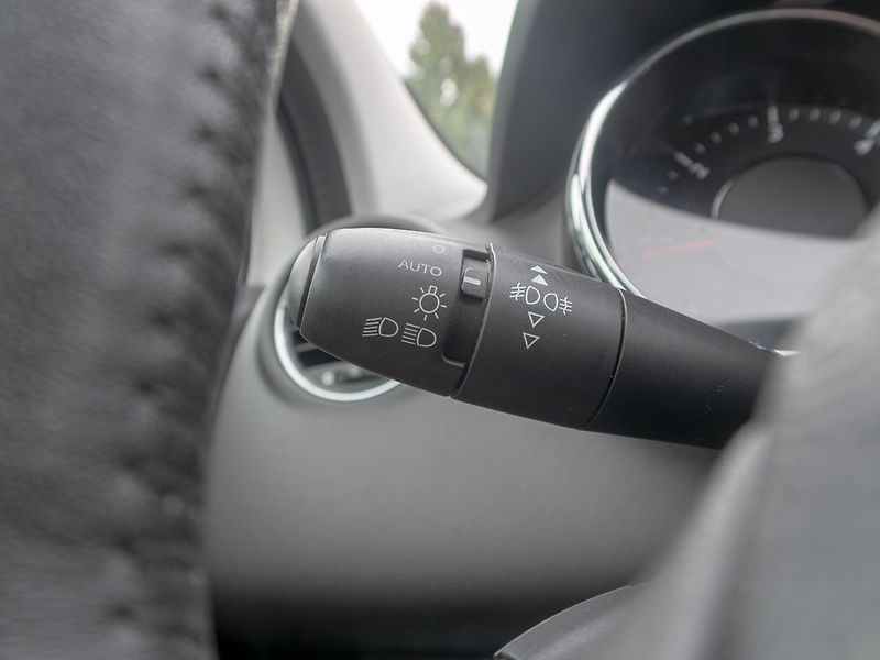 Peugeot 5008 (2013) 2.0HDI 110KW man– 2x PNEU - fotka 15 z 35