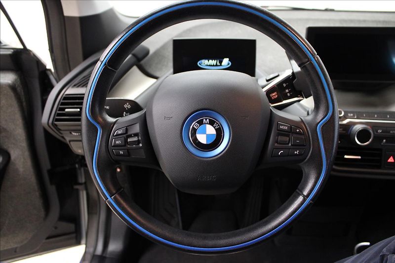 BMW i3 0,7 REX 60AH 125KW - fotka 16 z 30