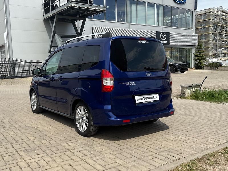 Ford Tourneo Courier (2017) 1.0 EcoBoost 74kW - fotka 15 z 34