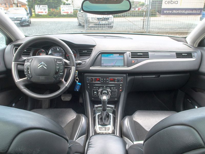 Citroën C5 (2010) 3.0HDI 177KW-NOVÉ ROZVODY FULL - fotka 17 z 48