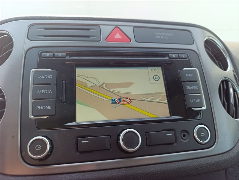 Volkswagen Tiguan 2,0 TDi DSG 4Motion Navi Tažné - fotka 17 z 40