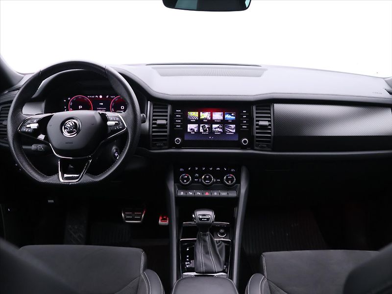 Škoda Kodiaq 2,0 TDI 147kW 4x4 CZ Sportline - fotka 37 z 44