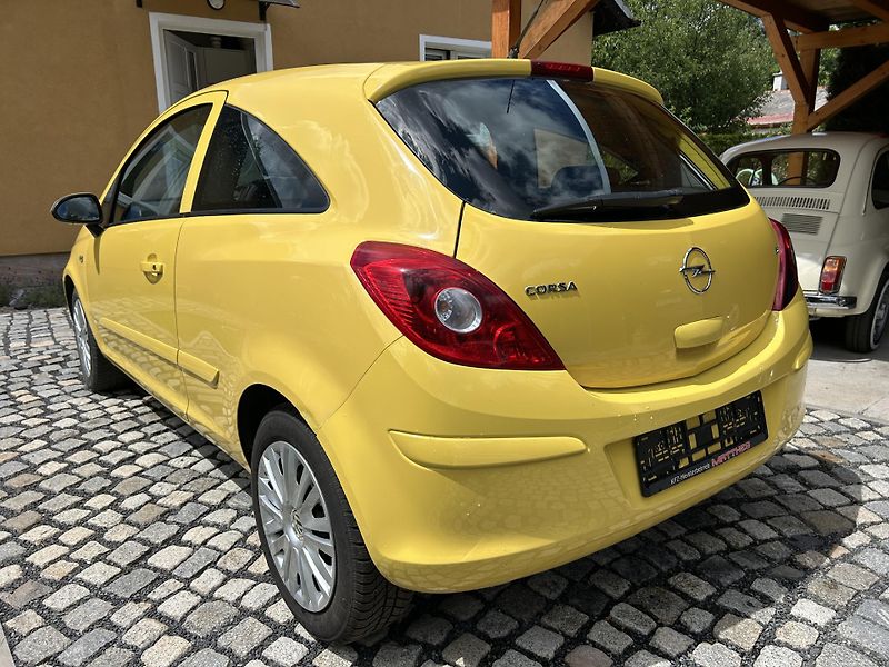 Opel Corsa (2007) 1.2i 59 kw - fotka 9 z 20