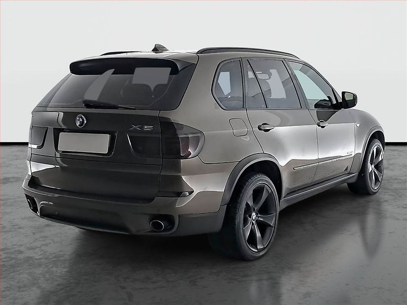 BMW X5 (2011) M Paket xDrive30d, 4X4 - fotka 5 z 27