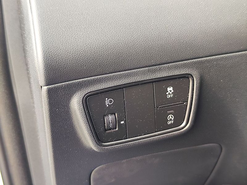 Hyundai Tucson 1.6 T-GDI/110kW Freedom Navi - fotka 33 z 37
