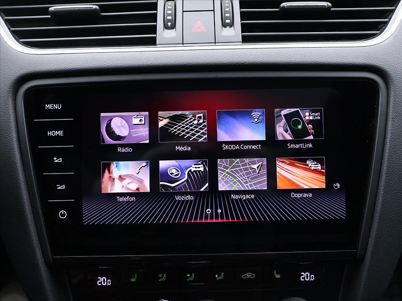 Škoda Octavia 2,0 TDI RS 4x4 DSG Virtual LED - fotka 26 z 43