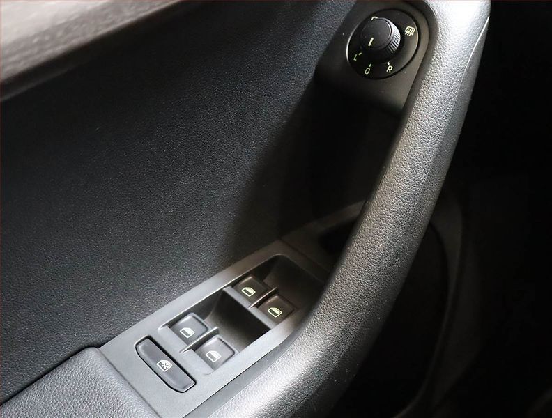 Škoda Octavia (2015) Scout 2.0 TDI, 4X4, Xenony - fotka 16 z 18