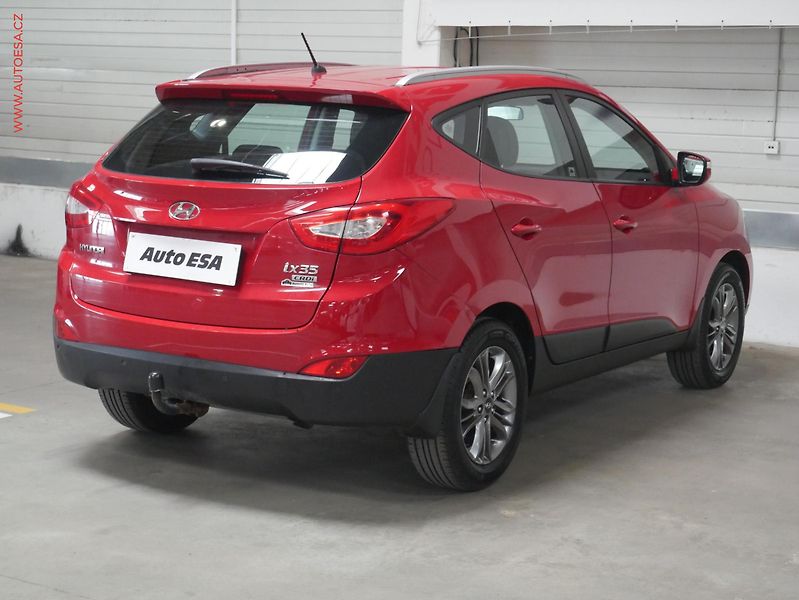 Hyundai ix35 (2014) 1.7 CRDi, 2.maj,ČR, STK2/28 - fotka 4 z 18