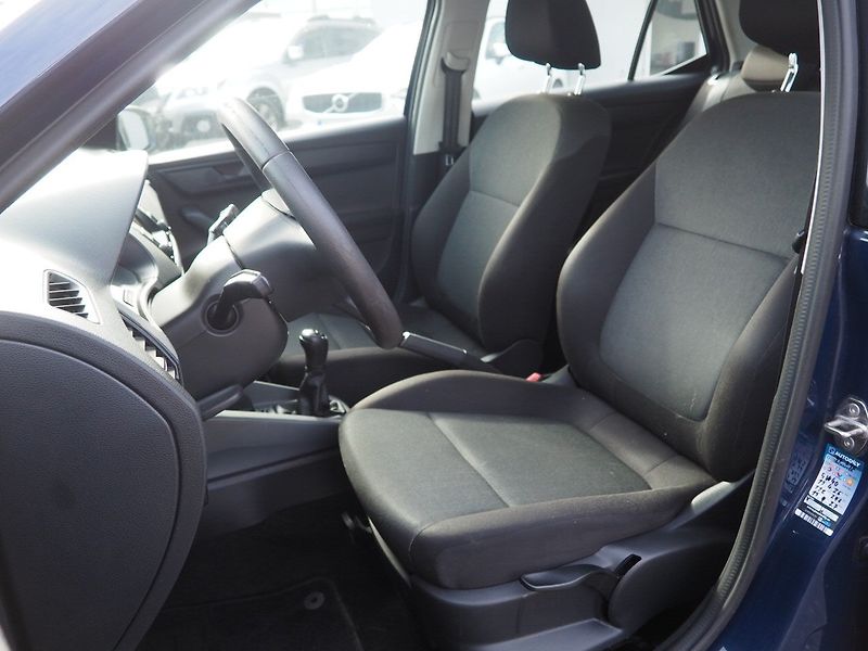 Škoda Fabia (2015) 1.0 MPI Active - fotka 10 z 31