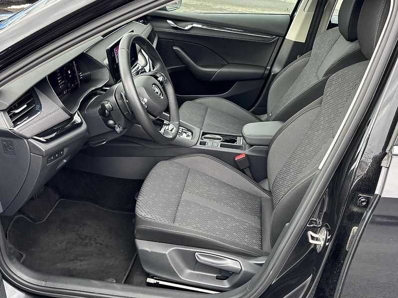 Škoda Octavia Style DSG - fotka 7 z 28