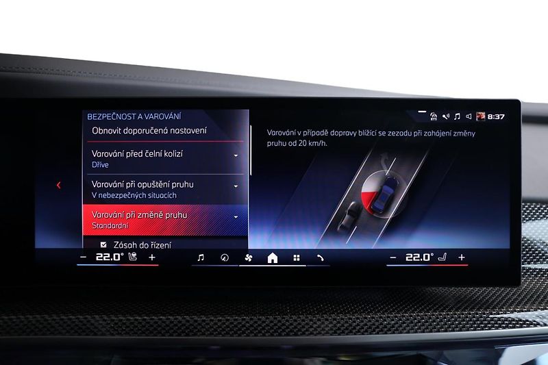 BMW i7 M70 - fotka 15 z 38