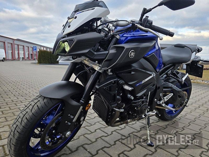 Yamaha MT-10 (2017) - fotka 8 z 20