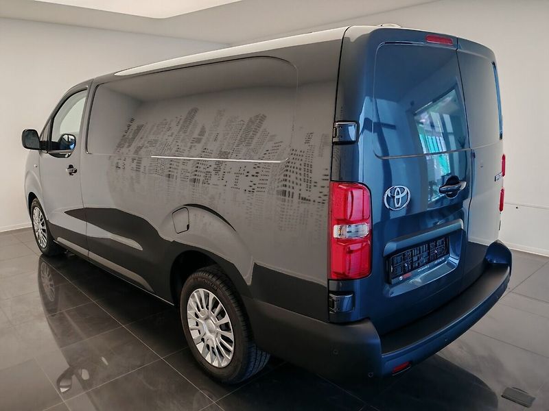 Toyota ProAce Panel Van L2 - 2.0L Diesel 177 - fotka 6 z 24