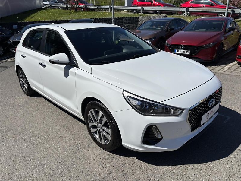 Hyundai i30 1,4 TGDi AT Style  TOP STAV - fotka 7 z 45