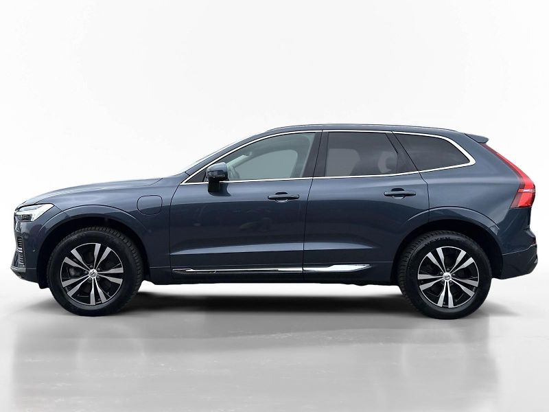 Volvo XC60 T6 AWD RECHARGE // 1.maj. //ČR - fotka 2 z 38