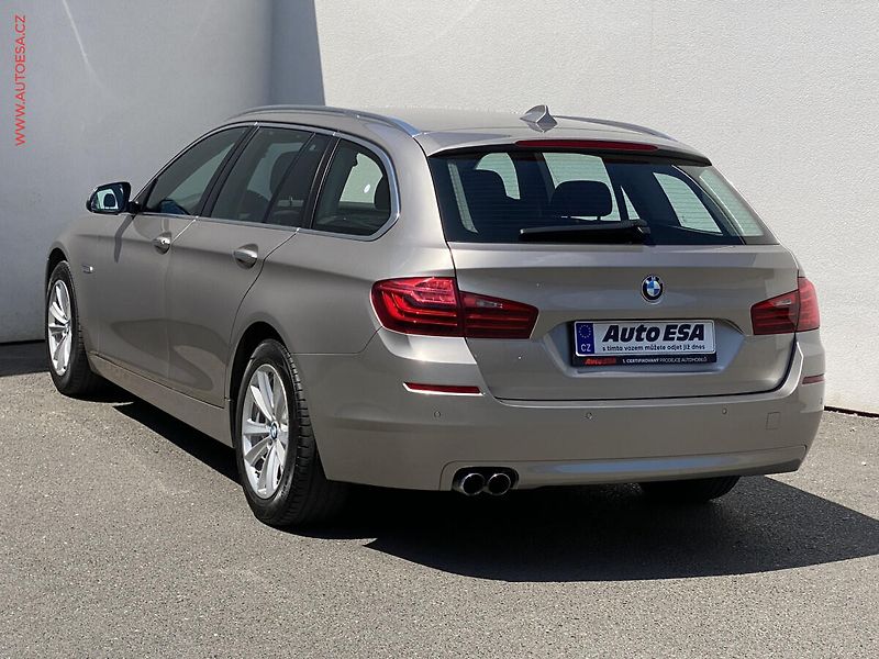 BMW Řada 5 (2016) 2.0 D, ČR, servis.kniha, LED - fotka 6 z 20
