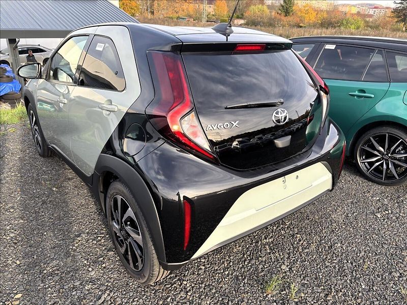 Toyota Aygo 1,0   X Style CVT - fotka 5 z 7