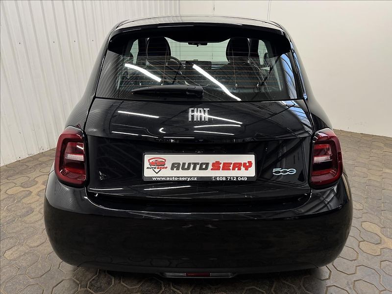 Fiat 500e ELECTRIC DRIVE 70kW ICON - fotka 7 z 38