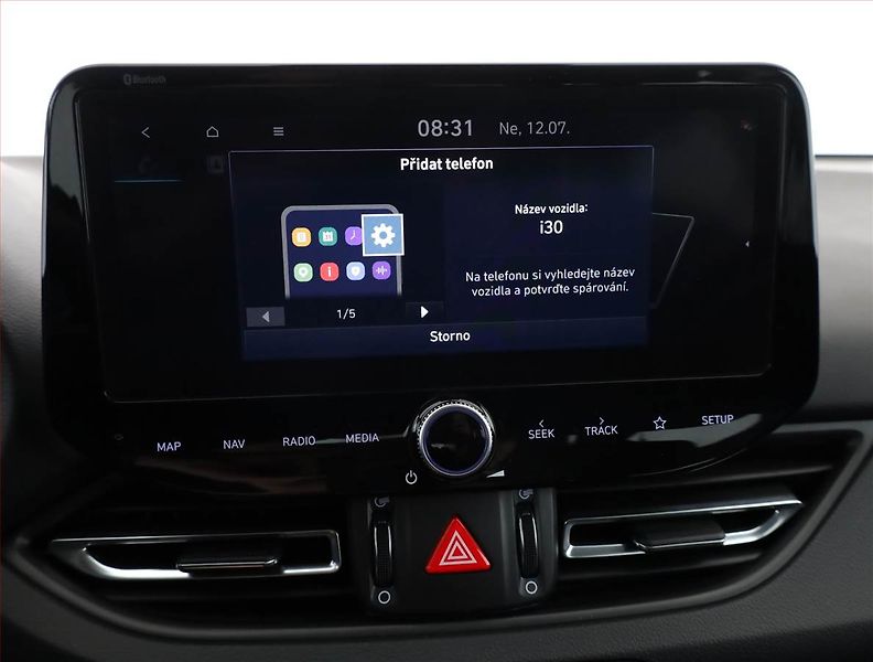 Hyundai i30 (2023) 1.5 DPI, Serv.kniha, Navi - fotka 16 z 18