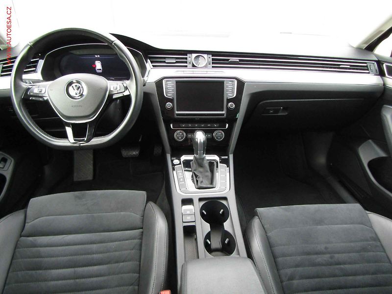 Volkswagen Passat (2016) 2.0 TDi, 2.maj,ČR, DSG - fotka 8 z 22
