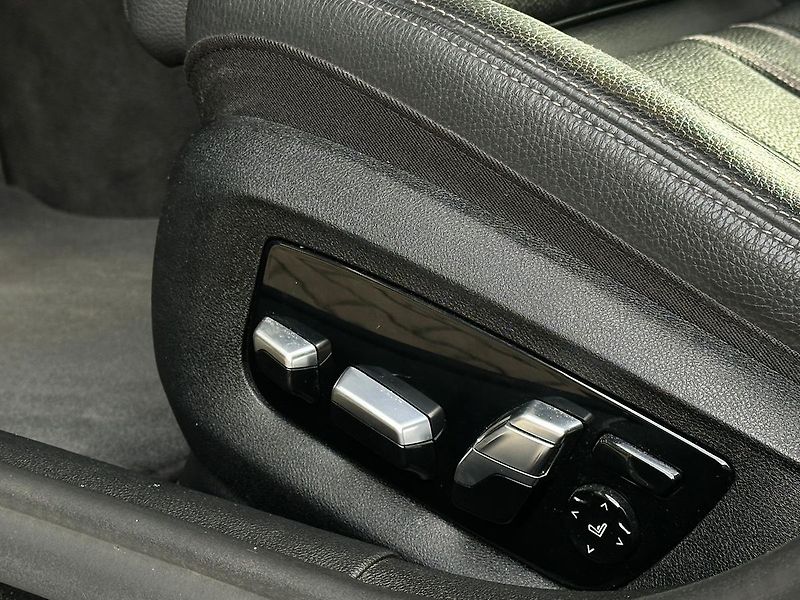 BMW Řada 5 540D xDrive Executive Pro LASE - fotka 15 z 24