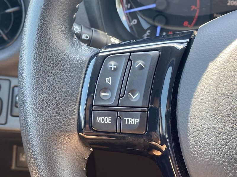 Toyota Yaris 1.5i, ČR, Trend, 2xKola - fotka 13 z 29