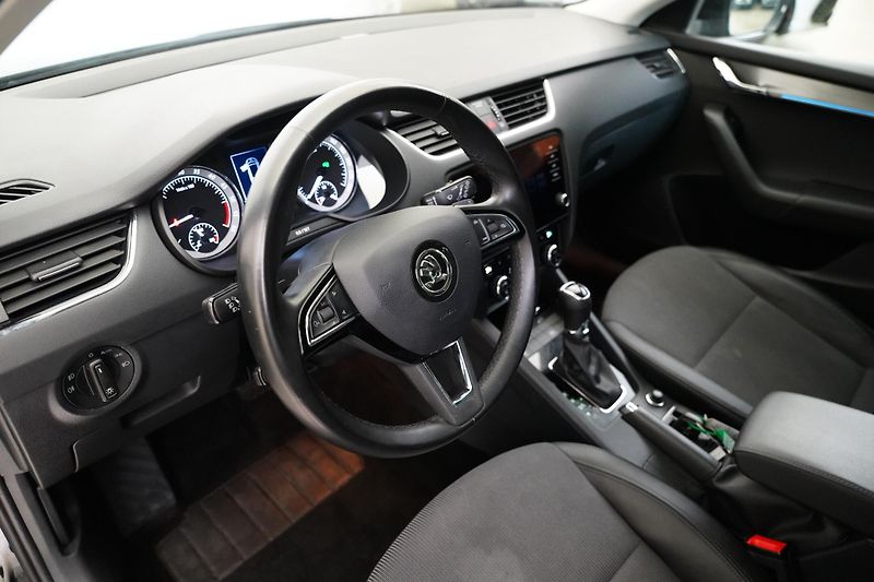 Škoda Octavia - fotka 14 z 30