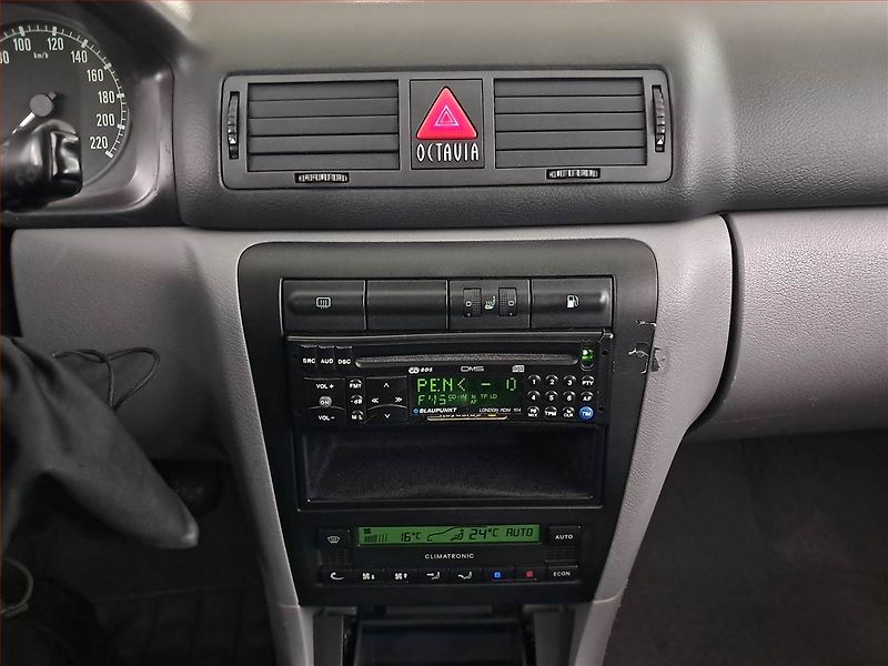Škoda Octavia (1999) 1.9 TDI, Tažné, Klima - fotka 12 z 17