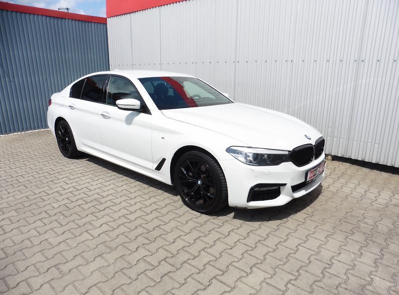 BMW Řada 5 520d xDrive M-Paket Navi - fotka 2 z 14