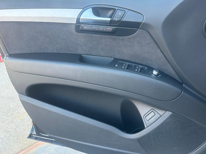 Audi Q7 (2014) 3.0TDi, 180KW, S-LINE, VZDUCH - fotka 16 z 27