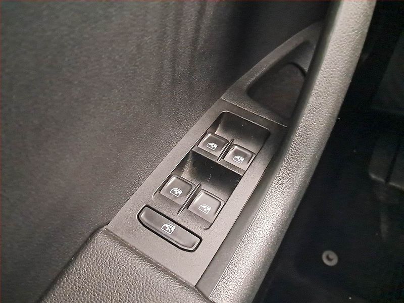 Škoda Octavia (2017) Ambition Plus 1.6 TDI - fotka 16 z 16