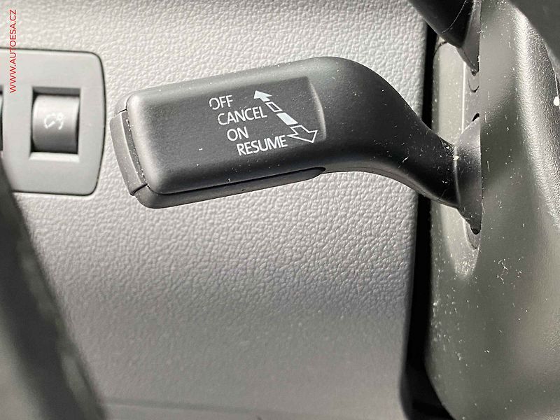 Volkswagen Touran (2015) 2.0 TDi, 1.maj,ČR, LED - fotka 13 z 17