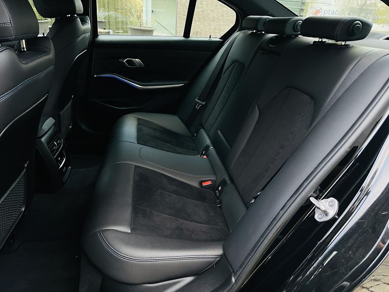 BMW Řada 3 320d XDRIVE M-PAKET VÝHŘEV - fotka 32 z 59