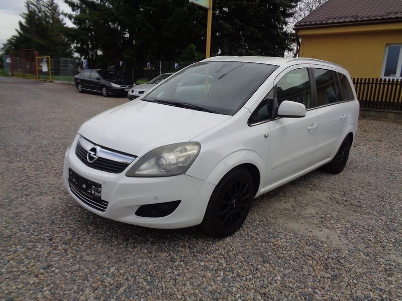 Opel Zafira 1,7 CDTI - fotka 3 z 16