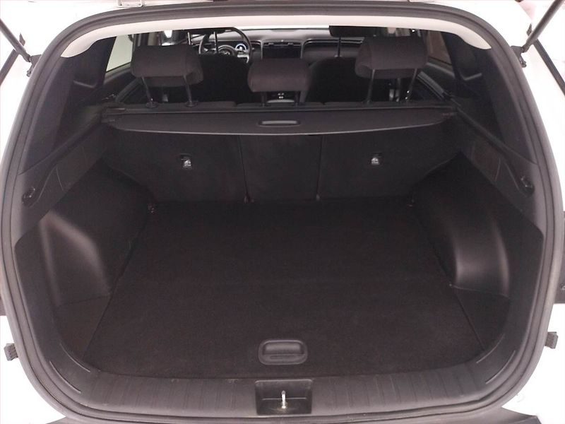 Hyundai Tucson (2021) 1.6 T-GDI - fotka 13 z 18