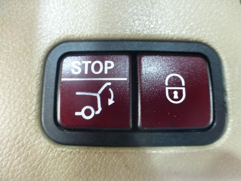 Mercedes-Benz GL (2014) 500-320KW*XENONY**7MÍST - fotka 32 z 33
