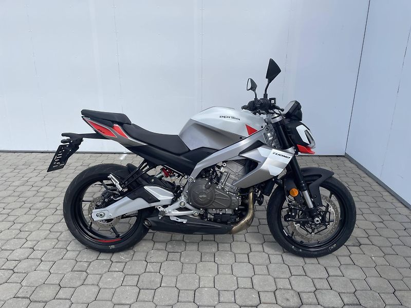 Aprilia (2025) Tuono 457 EU5+ - fotka 2 z 11